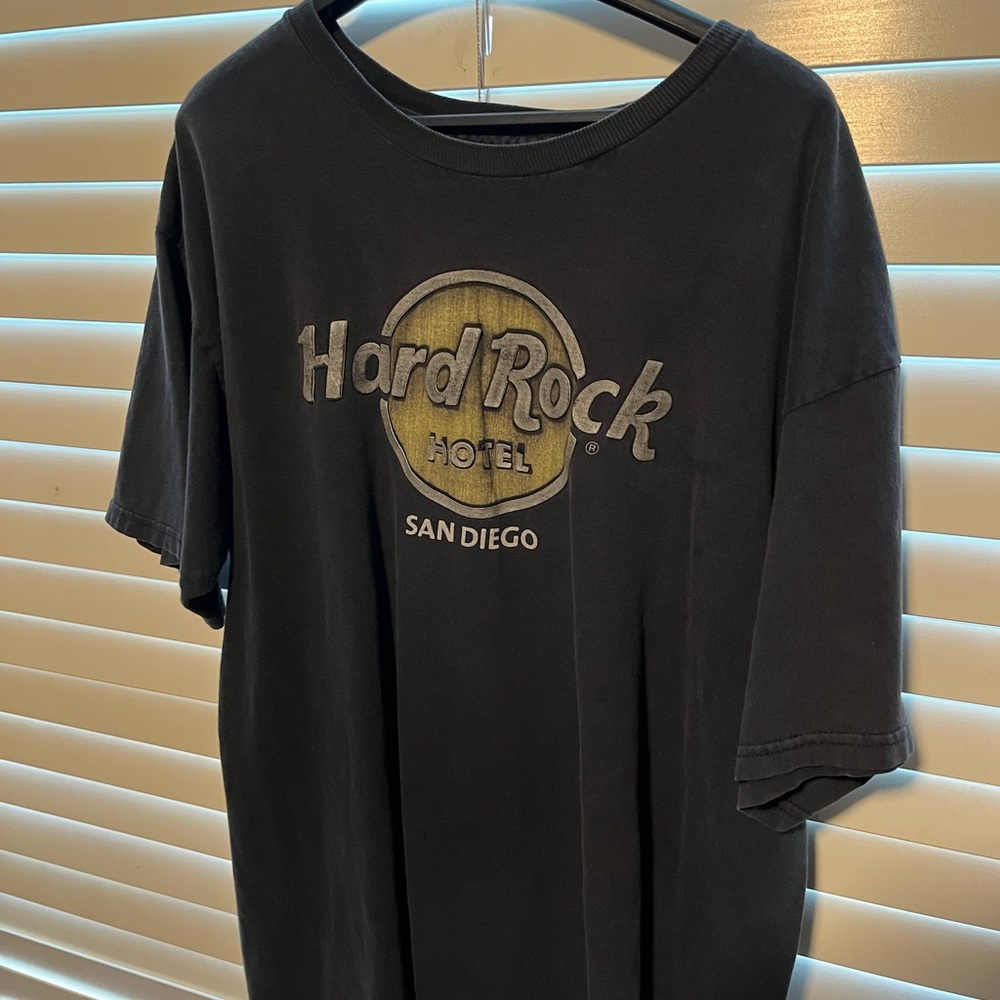 hard rock cafe tee